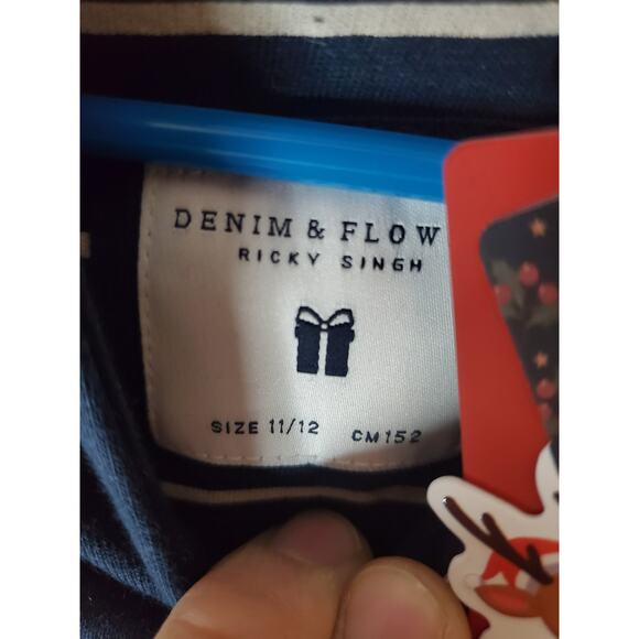 Denim + Flower Santa Pug Hooded Sweatshirt, NWT, Size 11/12 - Picture 5 of 6